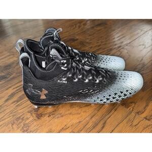 3026981 Under Armour Spotlight Clone 3.0 MC Mens Football Cleats, Size 14, Black